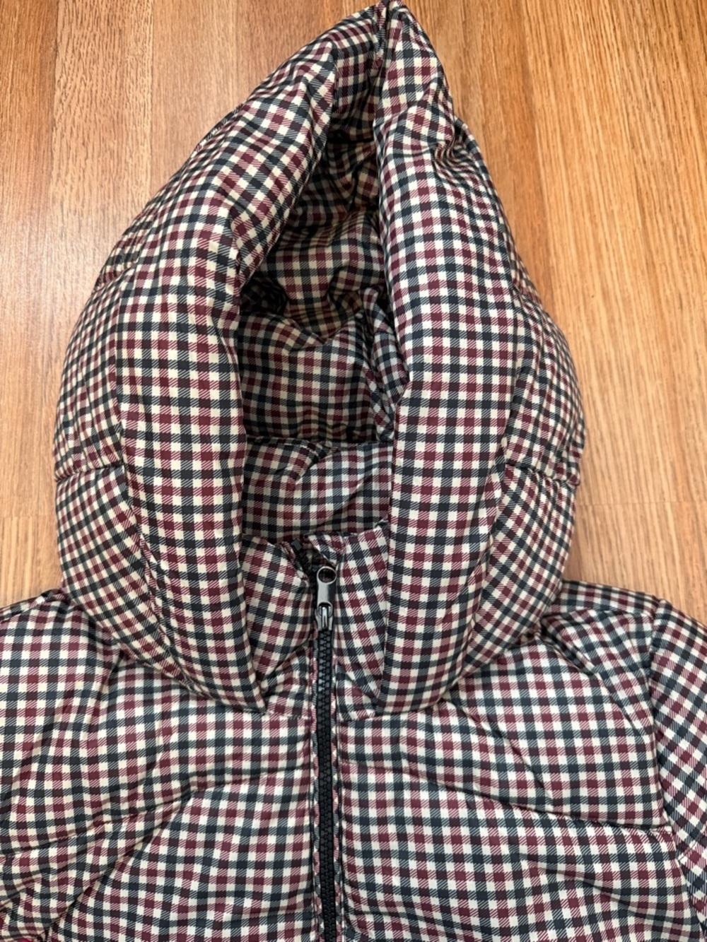 Vero Moda Black, White and Red Houndstooth Quilted Puffer Jacket - Picture 7 of 12